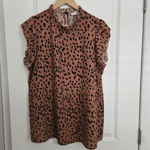 Flutter sleeve blouse